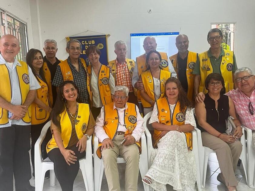 Reunión de distrito del Club de Leones Medellín Metropolitano con otros clubes de Leones